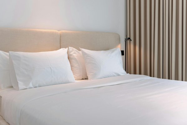 What Are The Best Hidden Gems to Explore in the UK Beyond The Usual Tourist Spots?